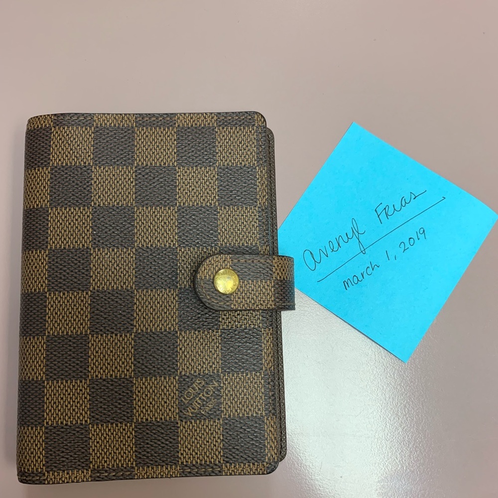 Louis Vuitton PM agenda